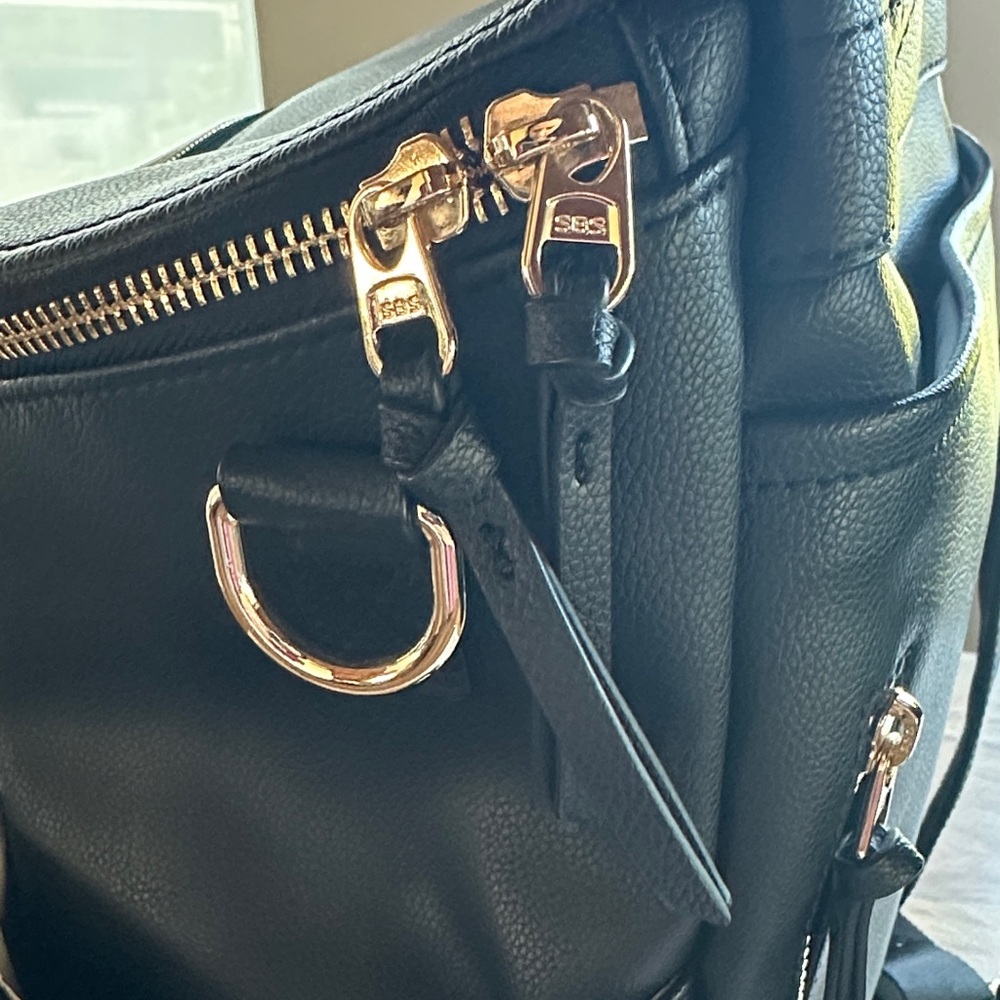 Elkie Diaper Bag - Picture 2 of 7